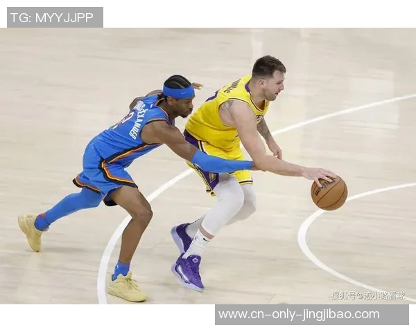 2012年NBA季后赛雷霆与湖人第三场激战回顾与精彩瞬间分析